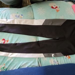 Girls nike leggings